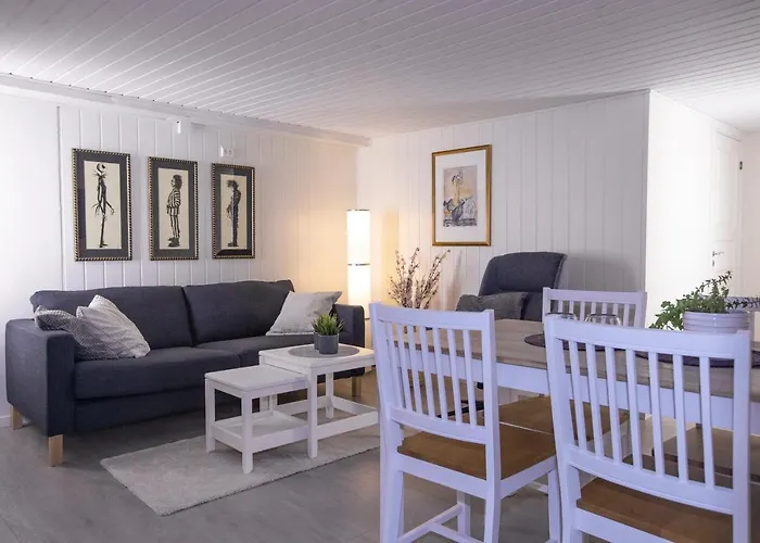 Naturnaer Med 2 Soverom * 산데스